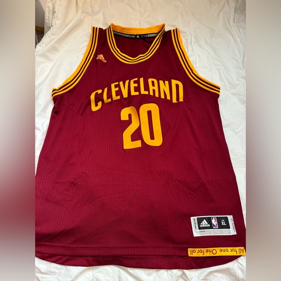 VINTAGE Cavaliers Mozgov Jersey - Picture 1 of 5